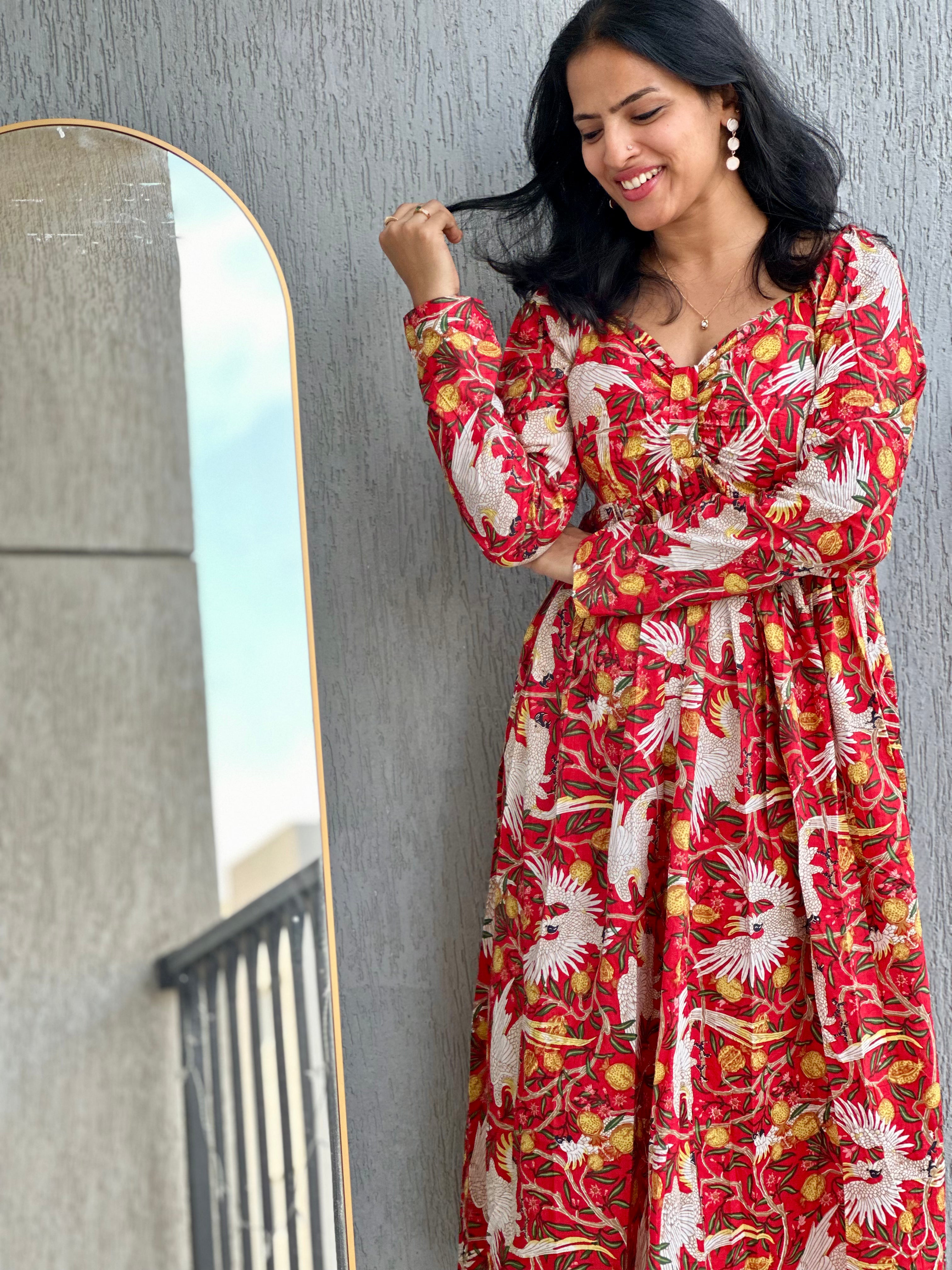 Full sleeves Red midi dress